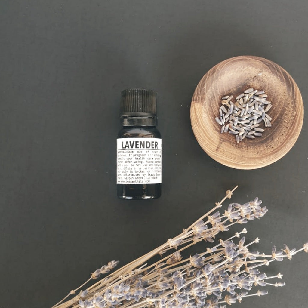 LAVENDER ESSENTIAL OIL